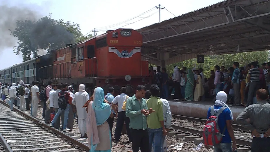 Jaipur Railway Station to Khatu Shyam distance